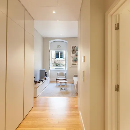 Flh Baixa Elegant Escape Flat I